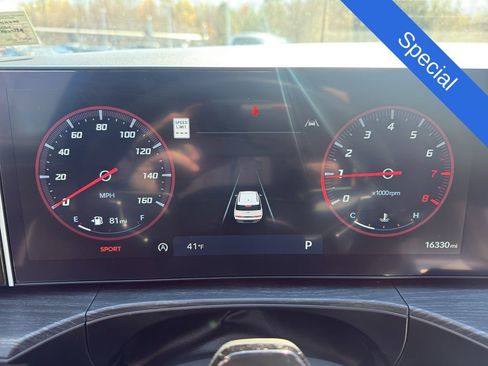 Used 2024 Hyundai Santa Fe Limited image 12