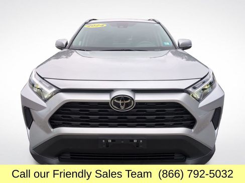 Used 2024 Toyota RAV4 XLE AWD/4WD image 8