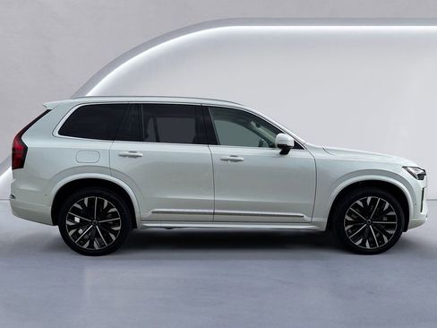 New 2025 Volvo XC90 T8 Plus w/ Protection Package Premier image 3