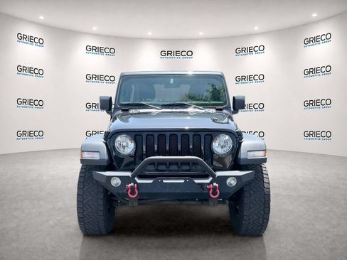 Used 2018 Jeep Wrangler Unlimited Sport S AWD/4WD image 2