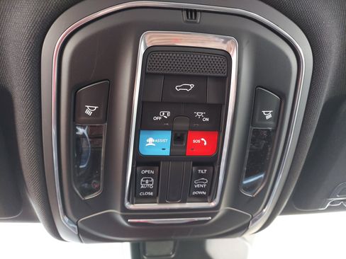 New 2026 Jeep Grand Cherokee Laredo X RWD image 33