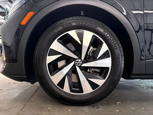 Used 2023 Volkswagen ID.4 Pro RWD image 35