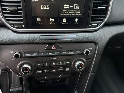 Used 2020 Kia Sportage LX w/ LX Popular Package AWD/4WD image 13