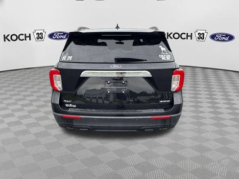 Used 2023 Ford Explorer XLT AWD/4WD image 7