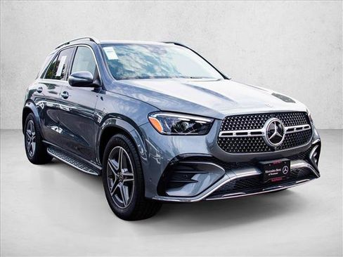 Certified 2026 Mercedes-Benz GLE 450 4MATIC image 3