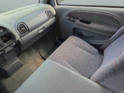 Used 2001 Dodge Ram 1500 Truck 2WD Quad Cab image 18