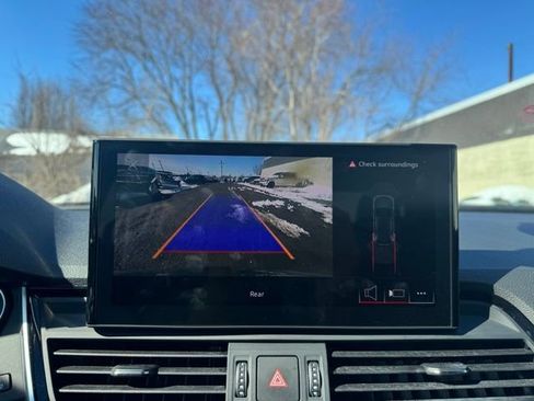 Used 2025 Audi Q5 2.0T Premium image 26