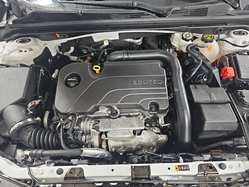 Certified 2024 Chevrolet Malibu LS FWD image 35