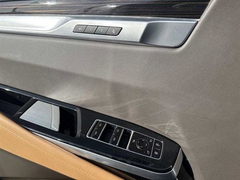 Used 2025 Cadillac Escalade ESV Premium Luxury w/ Touring Package image 11