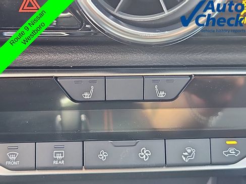 New 2025 Nissan Sentra SR FWD image 6
