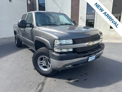Used 2002 Chevrolet Silverado 2500 LT w/ Off-Road Skid Plate Pkg AWD/4WD image 1