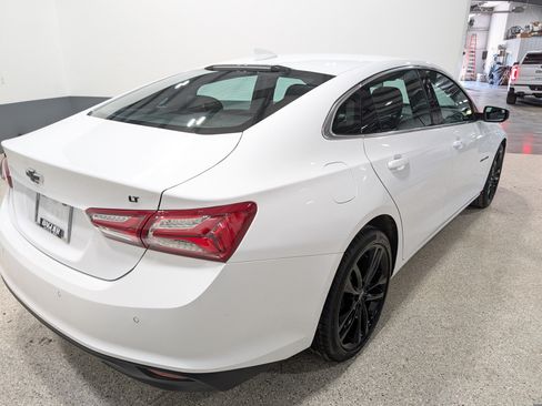 Used 2024 Chevrolet Malibu LT w/ Sport Edition FWD image 3