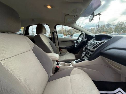 Used 2013 Ford Focus SE FWD image 44