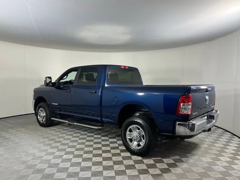 Used 2024 RAM 2500 Big Horn w/ Bed Utility Group image 9