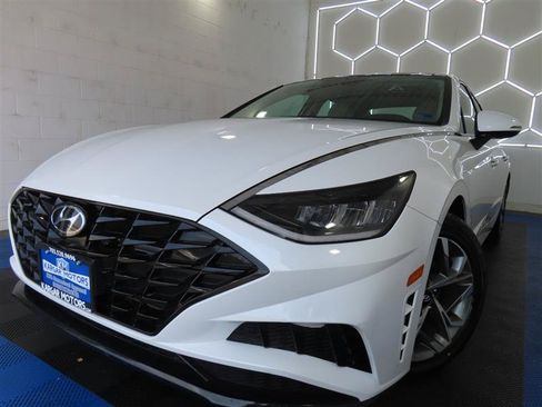 Used 2022 Hyundai Sonata SEL w/ Convenience Package FWD image 1