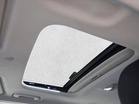 Certified 2026 Hyundai Venue SEL FWD image 21