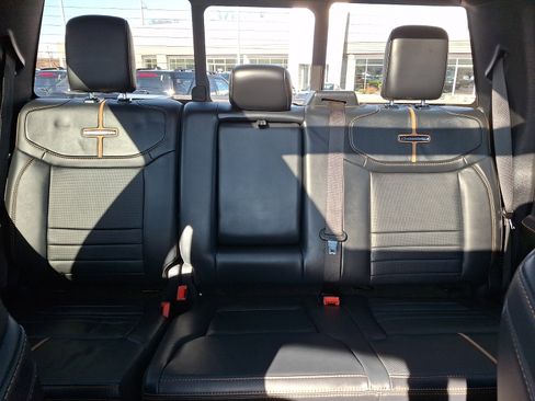 Certified 2023 Ford F350 Platinum image 19