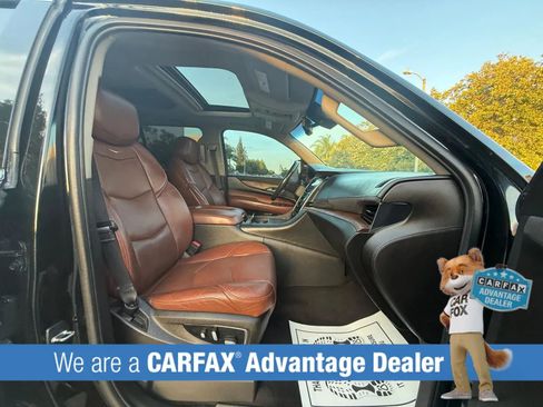 Used 2015 Cadillac Escalade Luxury AWD/4WD image 12