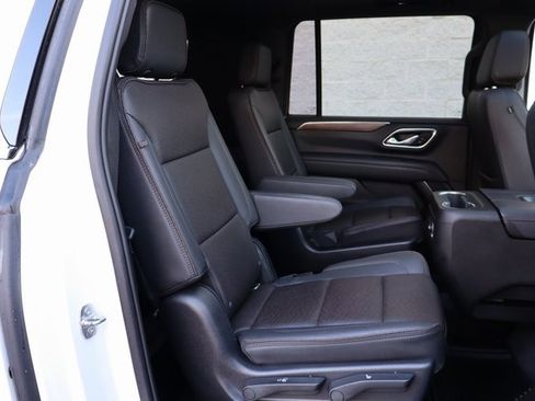 Used 2021 Chevrolet Suburban High Country image 39