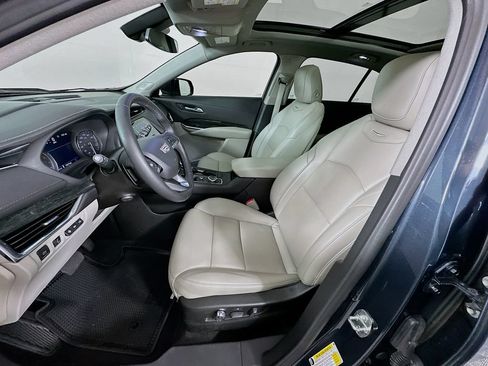 Used 2021 Cadillac XT4 Premium Luxury FWD image 20