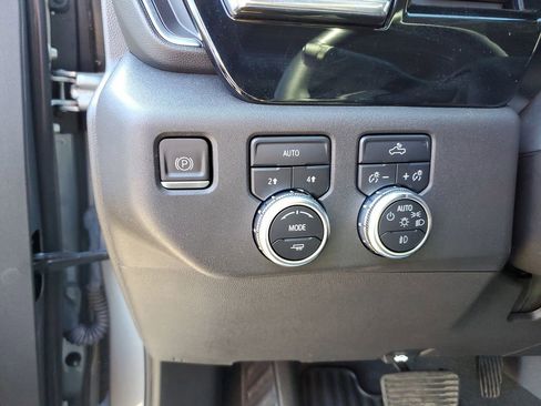 Used 2023 GMC Sierra 1500 Elevation AWD/4WD image 17