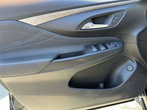 Used 2024 Buick Envista Sport Touring w/ Convenience II Package image 17