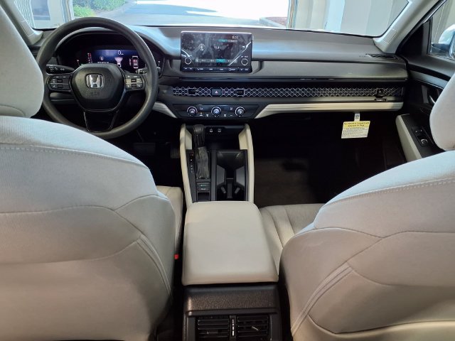 Certified 2025 Honda Accord LX image 18