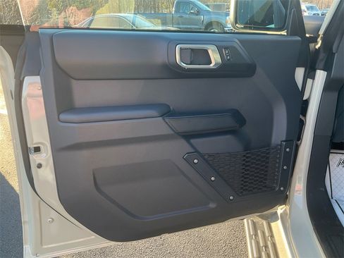 New 2025 Ford Bronco Outer Banks image 17