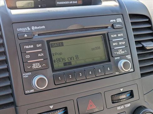 Used 2012 Kia Sedona LX FWD image 13