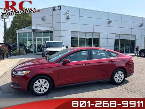 Used 2013 Ford Fusion S FWD image 1