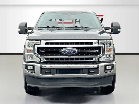 Used 2020 Ford F250 Lariat w/ Lariat Value Package AWD/4WD image 2