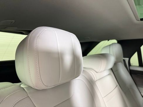 Used 2023 Land Rover Range Rover Sport SE image 27