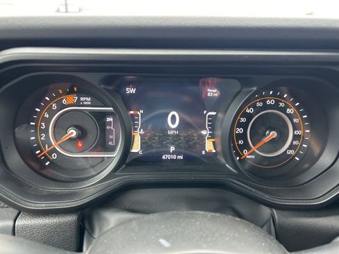 Used 2024 Jeep Wrangler Rubicon image 33