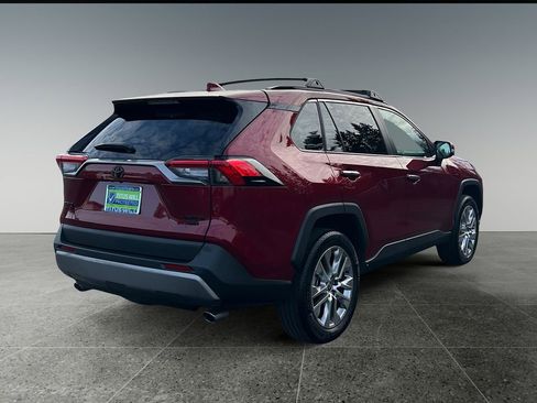 Used 2025 Toyota RAV4 Limited w/ Advanced Technology Package image 7