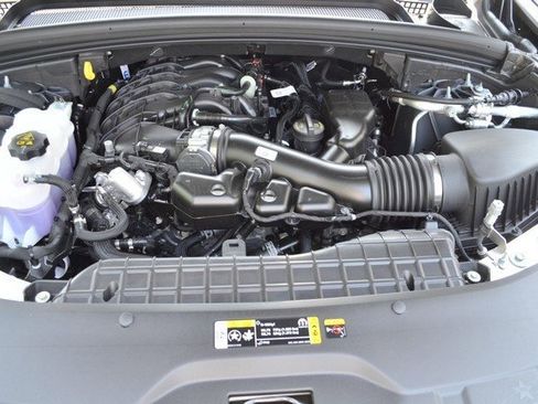 New 2025 Jeep Grand Cherokee L Laredo w/ Luxury Tech Group I image 39