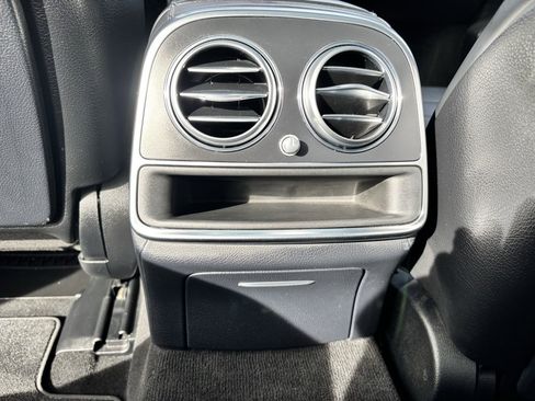 Used 2014 Mercedes-Benz S 550 Sedan image 21