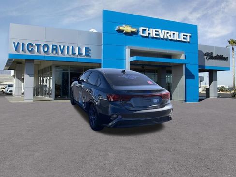 Used 2023 Kia Forte LXS w/ LXS Technology Package FWD image 7