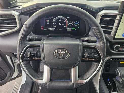 Used 2022 Toyota Tundra Platinum w/ Advanced Package image 27