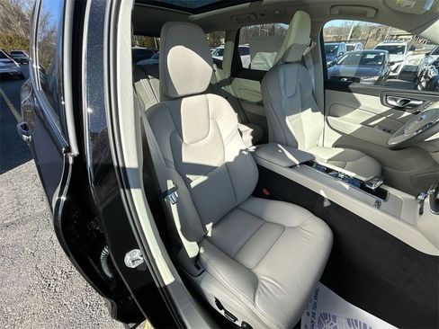 Certified 2025 Volvo XC60 T8 Plus w/ Climate Package image 15