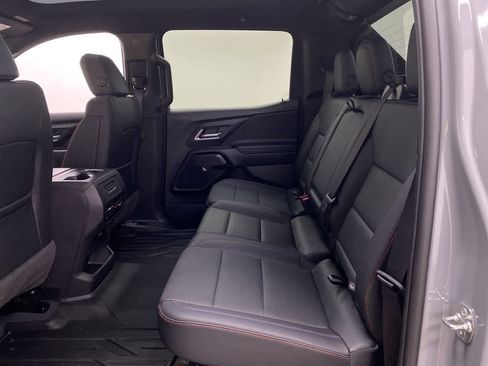 Used 2025 Chevrolet Silverado EV RST AWD/4WD image 16