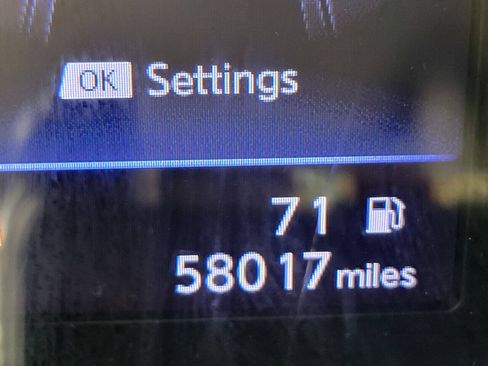 Used 2019 Nissan Rogue SV FWD image 21