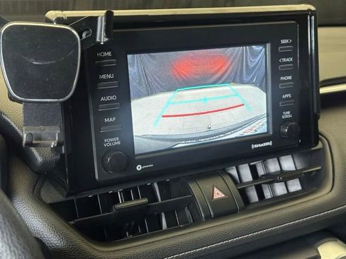Used 2021 Toyota RAV4 XLE AWD/4WD image 27