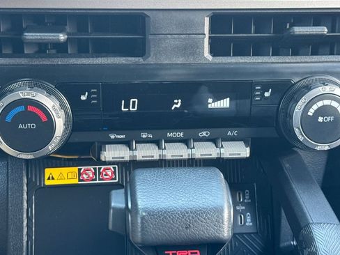 Used 2025 Toyota 4Runner TRD Sport AWD/4WD image 22