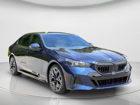 Certified 2026 BMW 550e xDrive w/ Executive Package AWD/4WD image 3