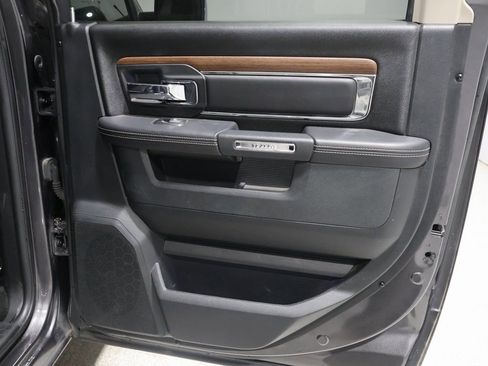 Certified 2017 RAM 1500 Laramie image 23