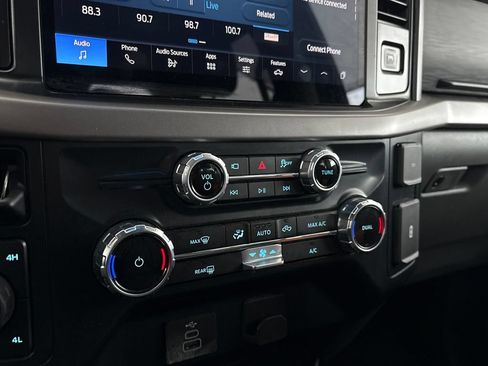 Used 2025 Ford F150 XLT w/ Equipment Group 301A Standard AWD/4WD image 18