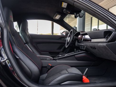 Certified 2026 Porsche 911 Carrera GTS RWD image 38