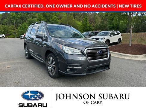 Used 2019 Subaru Ascent Limited w/ Popular Package #3 AWD/4WD image 1