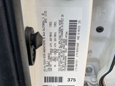 Used 2023 Toyota Tacoma TRD Off-Road image 23