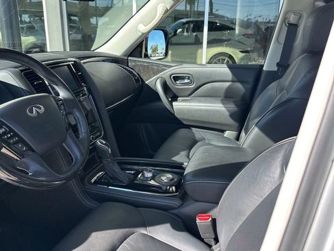 Used 2020 INFINITI QX80 Luxe w/ 22" Wheel Package image 15